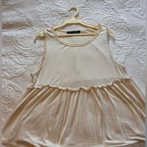 Lila Clothing Co. (ModCloth) cream tank top Size M